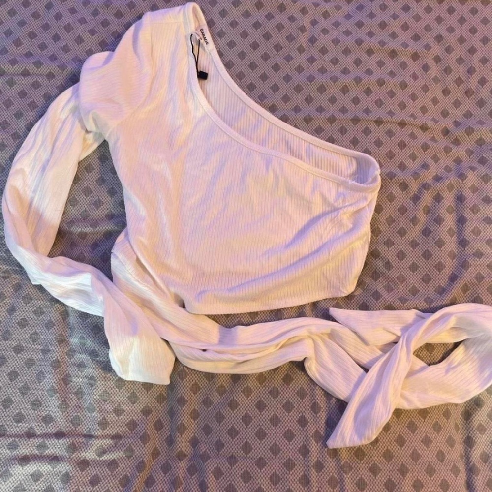 garage tie top